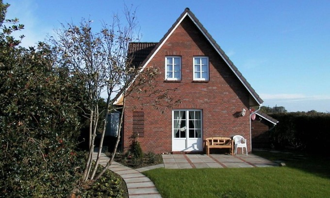 Wrixum Casa | Freistehendes Ferienhaus, ca. 75 m² und 3 Zimmern, Großen Garten und Terrasse