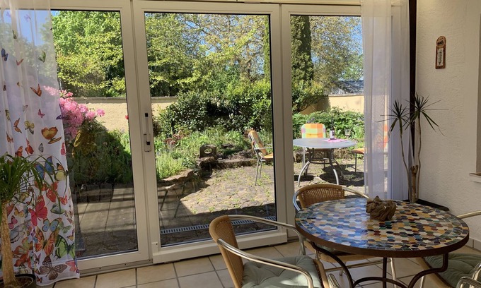 Zemmer Casa | Freistehendes Ferienhaus mit Wintergarten in der Südeifel
