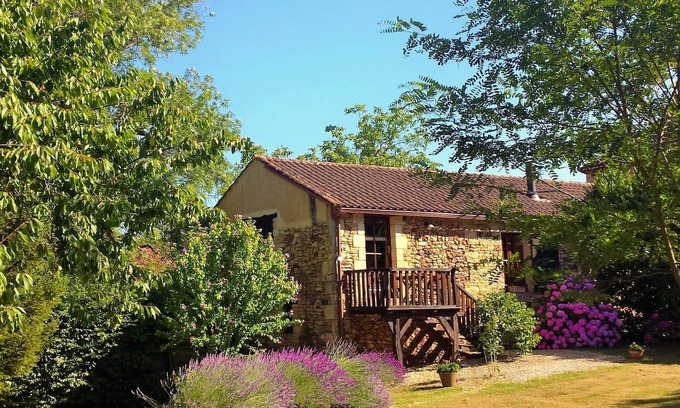 Villefranche-du-Perigord Cabaña | Casa con gran jardín en el corazón de los sitios de Périgord. 2 a 6 personas