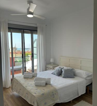 Burriana Apartamento | Frente al puerto y junto a la playa del Arenal