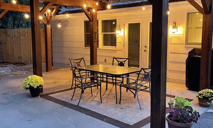 Pisgah Forest Apartamento | Fresh updated detached guest cottage 7 min to ntl. forest & downtown Brevard