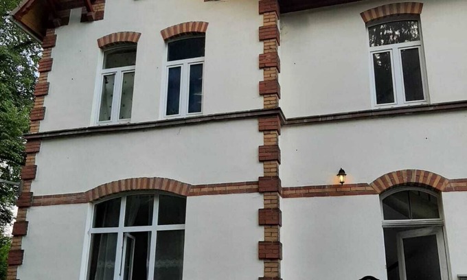 Voehl Apartamento | Freshly renovated former railroad station, detached and special