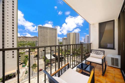 Waikiki Apartamento | Freshly Updated Condo in Waikiki with Free Parking