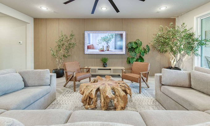Raisin Casa | Fresno/Madera Luxe Modern Home