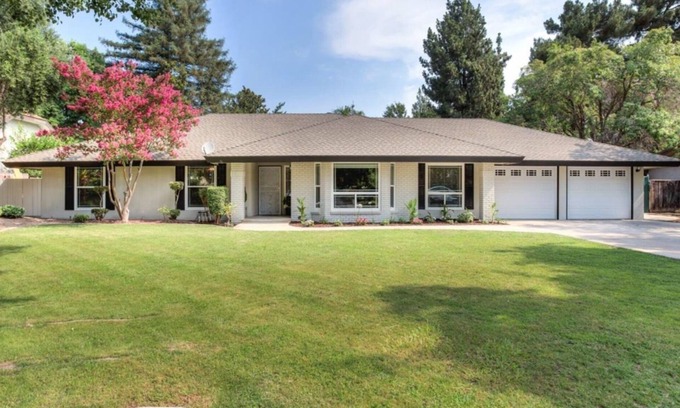 Roosevelt Casa | Fresno Ranch Vacation Home Retreat
