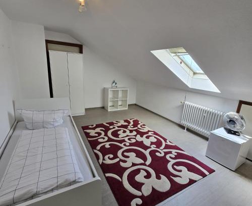 Misburg - Nord Casa | Freundliches Privatzimmer mit Gemeinschaftsküche und Gemeinschaftsbad