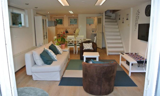 Zwanenburg Casa | Friedalaan Guesthouse