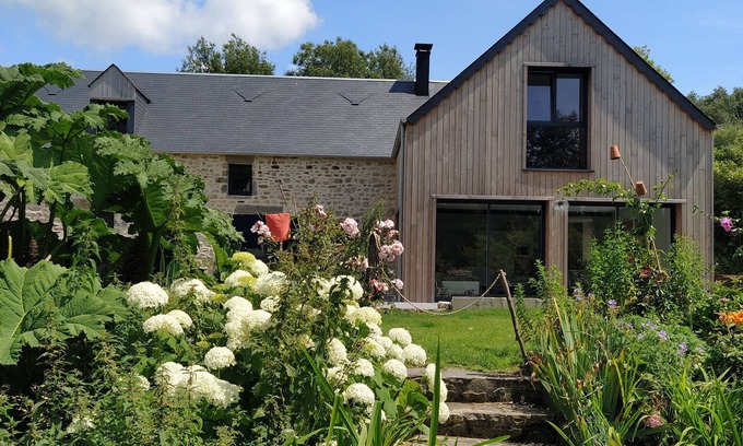 Les Moitiers-d'Allonne Cabaña | Friendly cottage 4 km from the sea Ideal Family / Friends