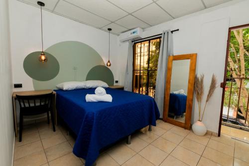 Santa Tecla Casa | Friendly House