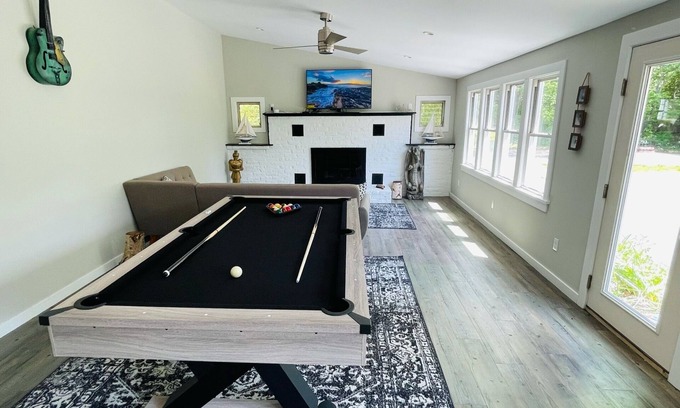 Lower Township Casa | Friends & Family Getaway