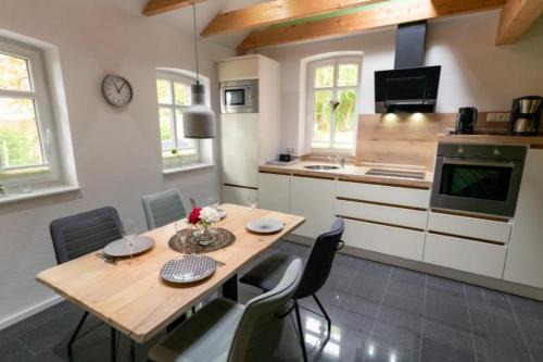 Utarp Apartamento | Friesenwind - Hochwertige Ferienwohnung mit Gartenoase