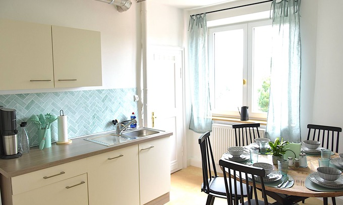 Landshut Apartamento | frigg flats: Scandi Interior | Art Nouveau | old building