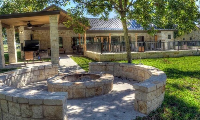 Leakey Otro | Frio Pecan Farm House 25