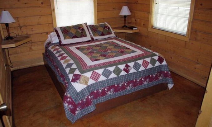 Leakey Casa | Frio Pecan Farm Log Cabins House 18