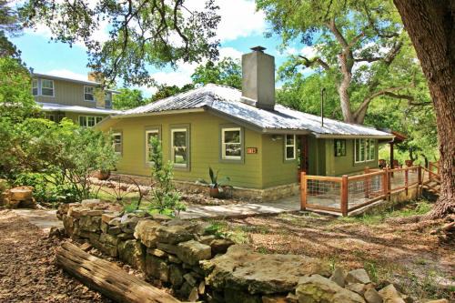 Wimberley Casa | Frog Cottage on the Blanco
