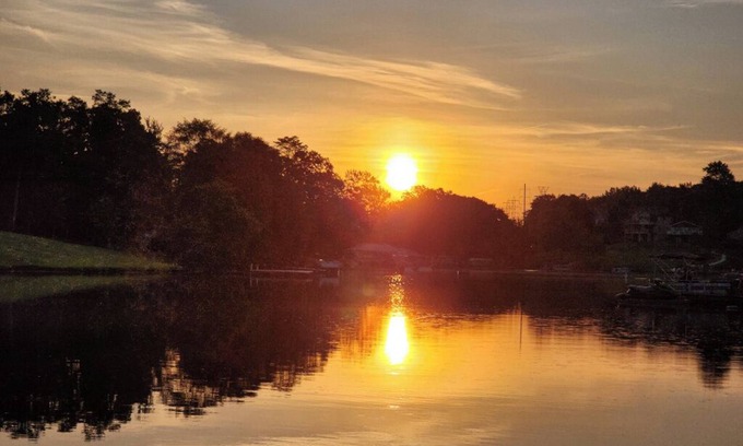 Inman Casa | Frog Haven on Lake Bowen