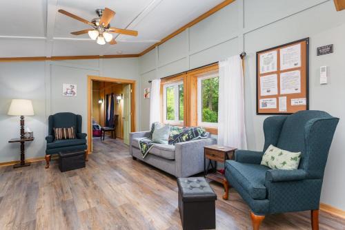 Logan Casa | Frog Hollow at Hocking Vacations