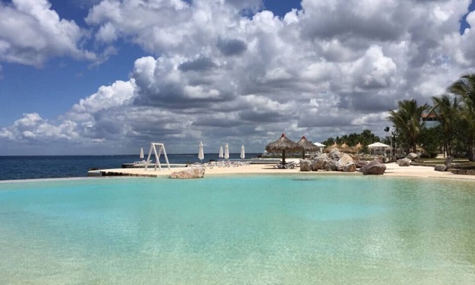 Dominicus Apartamento | FRONT CARIBBEAN OCEAN , APARTMENT WITH GARDEN & POOLS & OCEAN ENTRYS
