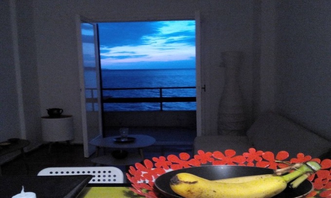Korithion Apartamento | FRONTBEACH PISO-180 ° VISTA AL MAR