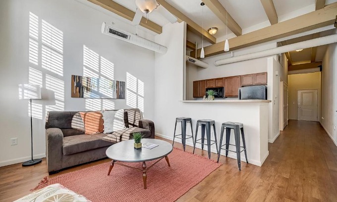 Renaissance Place Apartamento | FRONTDESK 1010 Central Apts Downtown Indy