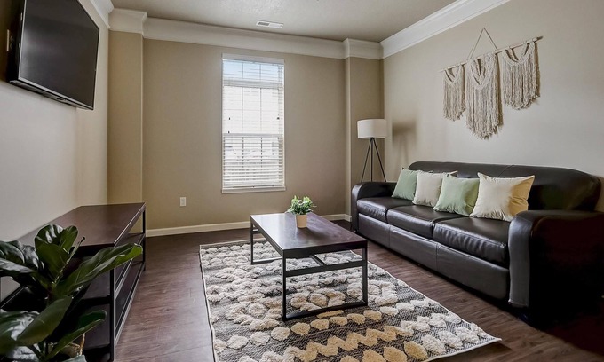 Roseland Apartamento | Frontdesk | 2 BR in Roseland