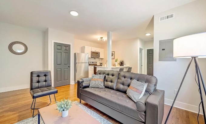 East Walnut HIlls Apartamento | FRONTDESK 2622 Victory Pkwy Apts Cincinnati