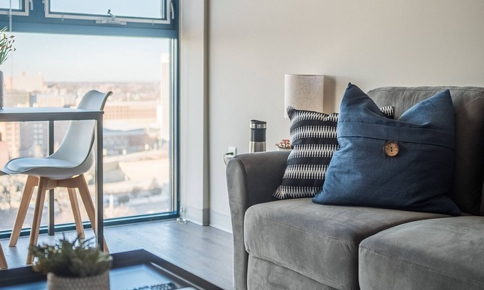 Westown Apartamento | FRONTDESK 735 West Apts Westown Milwaukee