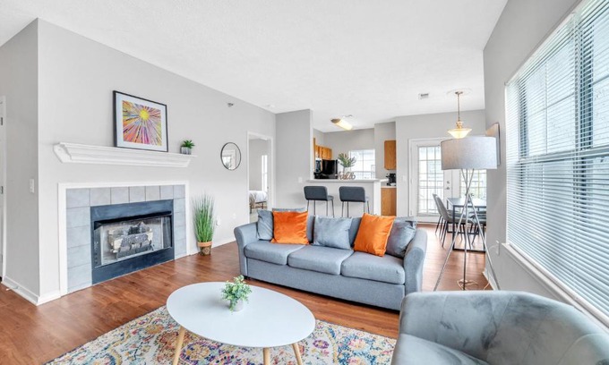North Shore Apartamento | FRONTDESK Bracken House Apts North Shore Pittsburgh