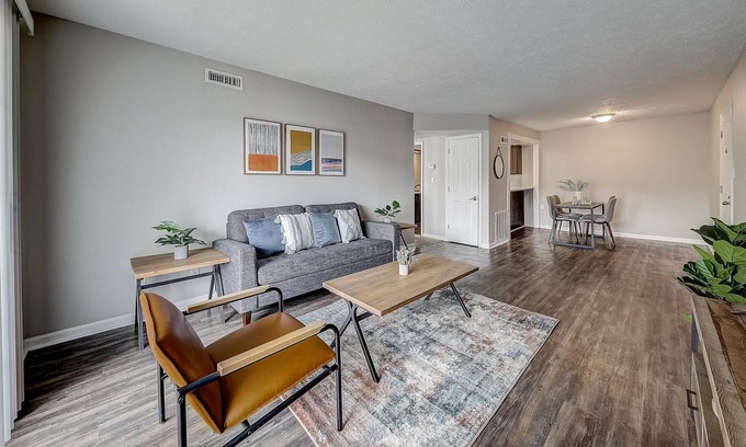 South Bend Apartamento | FRONTDESK Castle Point Apts Georgetown South Bend