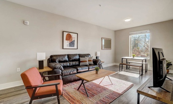 Five Points South Apartamento | FRONTDESK Flats on 4th Apts Downtown Birmingham