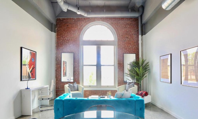 Kansas City Apartamento | FRONTDESK Historic KCY Flats with Rooftop Deck