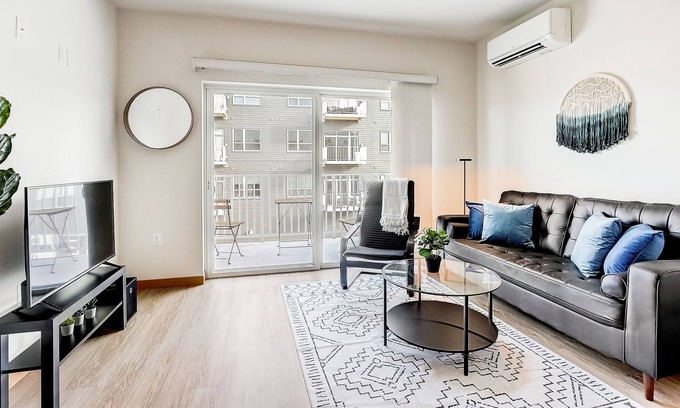 Lower East Side Apartamento | FRONTDESK Rhythm Apts Lower East Side Milwaukee