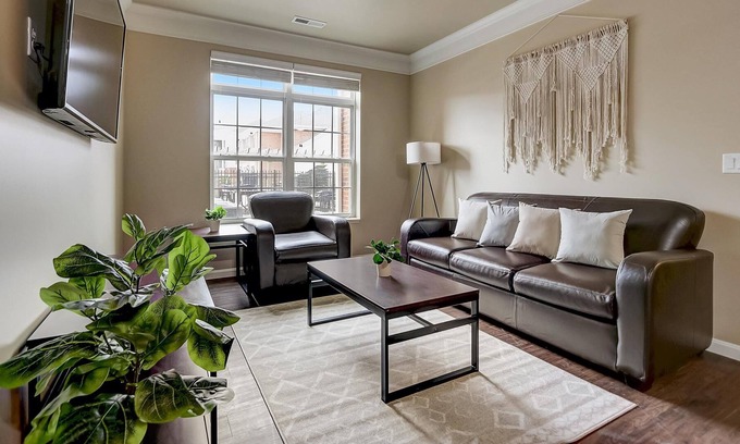 Roseland Apartamento | Frontdesk | Roseland 2 BR Close to ND