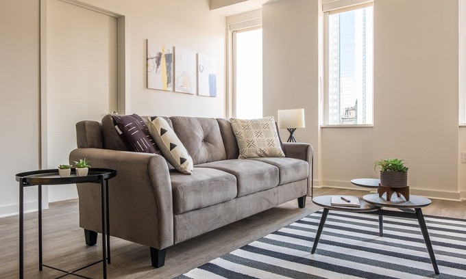 Downtown Kansas City Apartamento | FRONTDESK Sky on Main Apts Downtown Kansas City