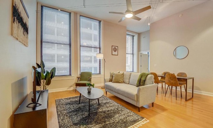 Downtown St. Louis Apartamento | FRONTDESK The Lofts at OPOP Downtown St Louis