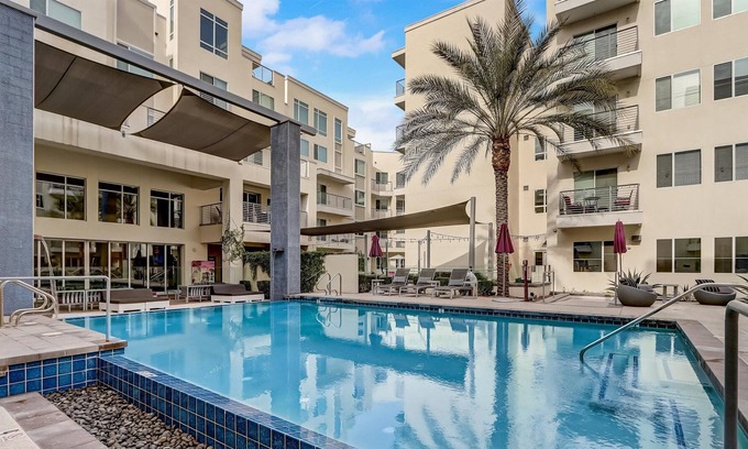 Camelback East Apartamento | FRONTDESK Uptown Phoenix Apartments