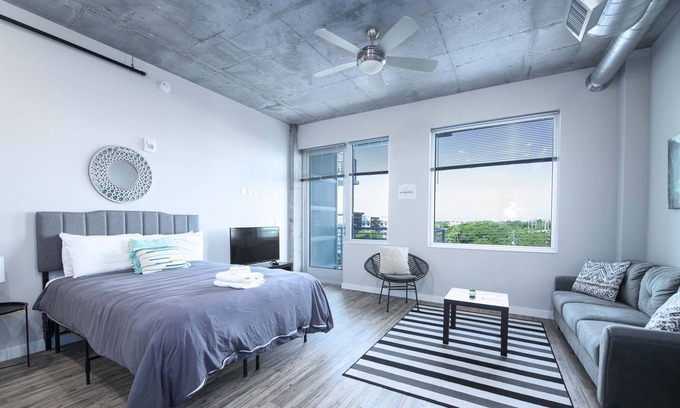 St. Petersburg - Clearwater Apartamento | FRONTDESK Vantage Apts Edge District St Pete