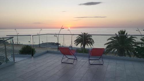 Quartiere XXIV Don Bosco Apartamento | Fronte mare Levante - Houses & Flats