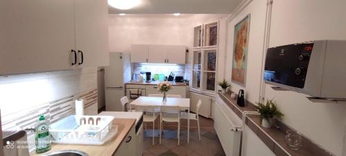 Szeged Apartamento | FSQH UNDER Apartman