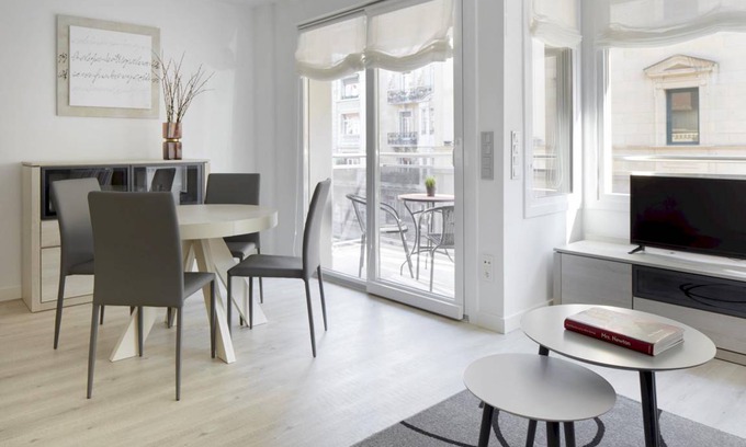 San Sebastian Centro Apartamento | Fuenterrabia by FeelFree Rentals