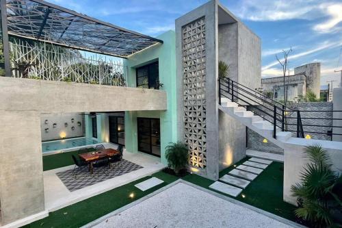 Adolfo López Mateos Casa | Full 2 story Jade House