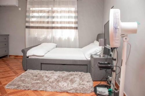 Freetown Casa | Full AirCon- 3Bed Villa- A c- WiFi- HotWater