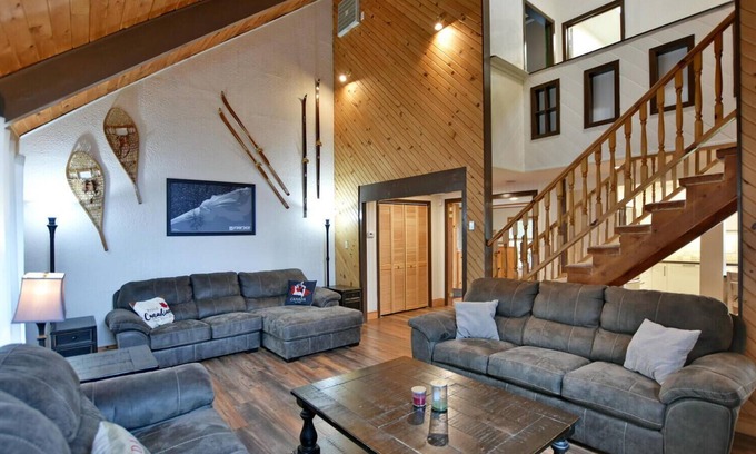 The Blue Mountains Chalet De Esquí | Fully equipped Blue Mountain Chalet with outdoor hot tub