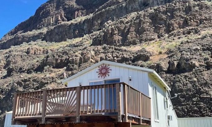 Sunland Estates Casa | Full Home on Section · Gorge Amphitheatre House, 5.4 miles from venue