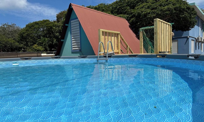 Pole Ojea Casa | Full Home+Pool With Two separate Studios First Floor+Pool Table 5 min from Beach
