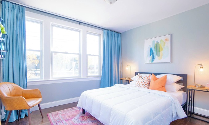 Newark Casa | Full House Family Retreat at The Hillside! W/ Parking & Near EWR & NYC