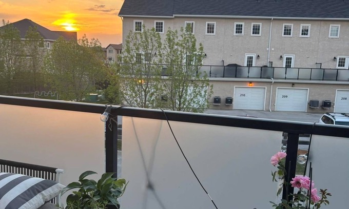 Fort Gary Casa | Full house in the best neighborhood of Winnipeg-Bridgwater Forest
