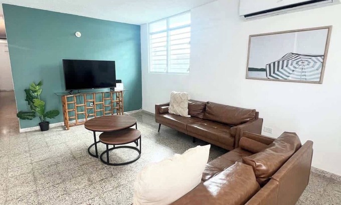 Hoyo Mulas Casa | Full House Near Airport