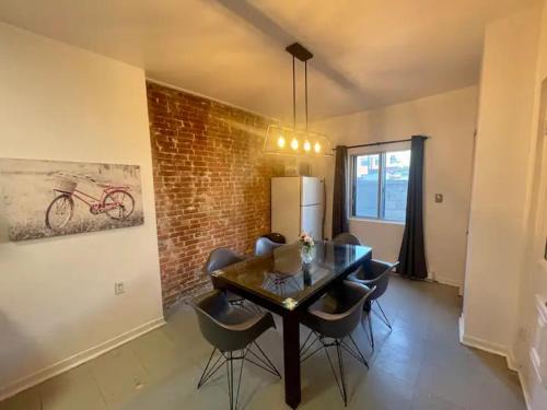 La Petite-Patrie Casa | FULL KITCHEN 14MIN from DTOWN Room B