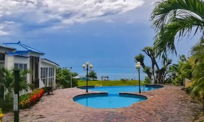 Nueva Gorgona Cabina | Cabaña completa con vista al océano ¡A 5 minutos de la playa!